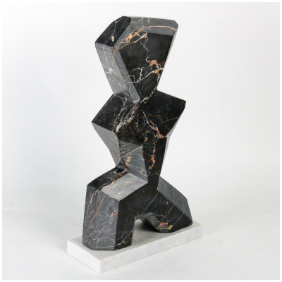 Marble sculpture by Savy