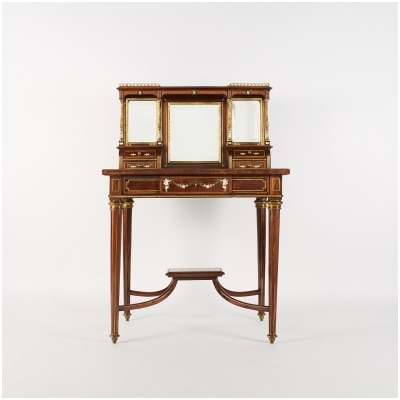 Italy, Lady's desk in mahogany veneer and tinted ivory and mother-of-pearl marquetry, XIXe