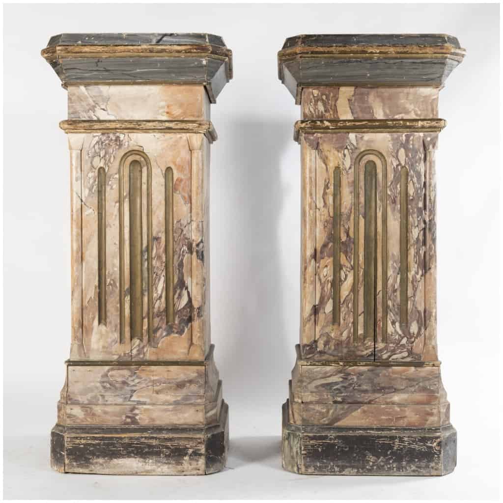 Paire de sculptures en terre cuite sur deux colonnes en bois peint en trompe-l’oeil, XIXe 17