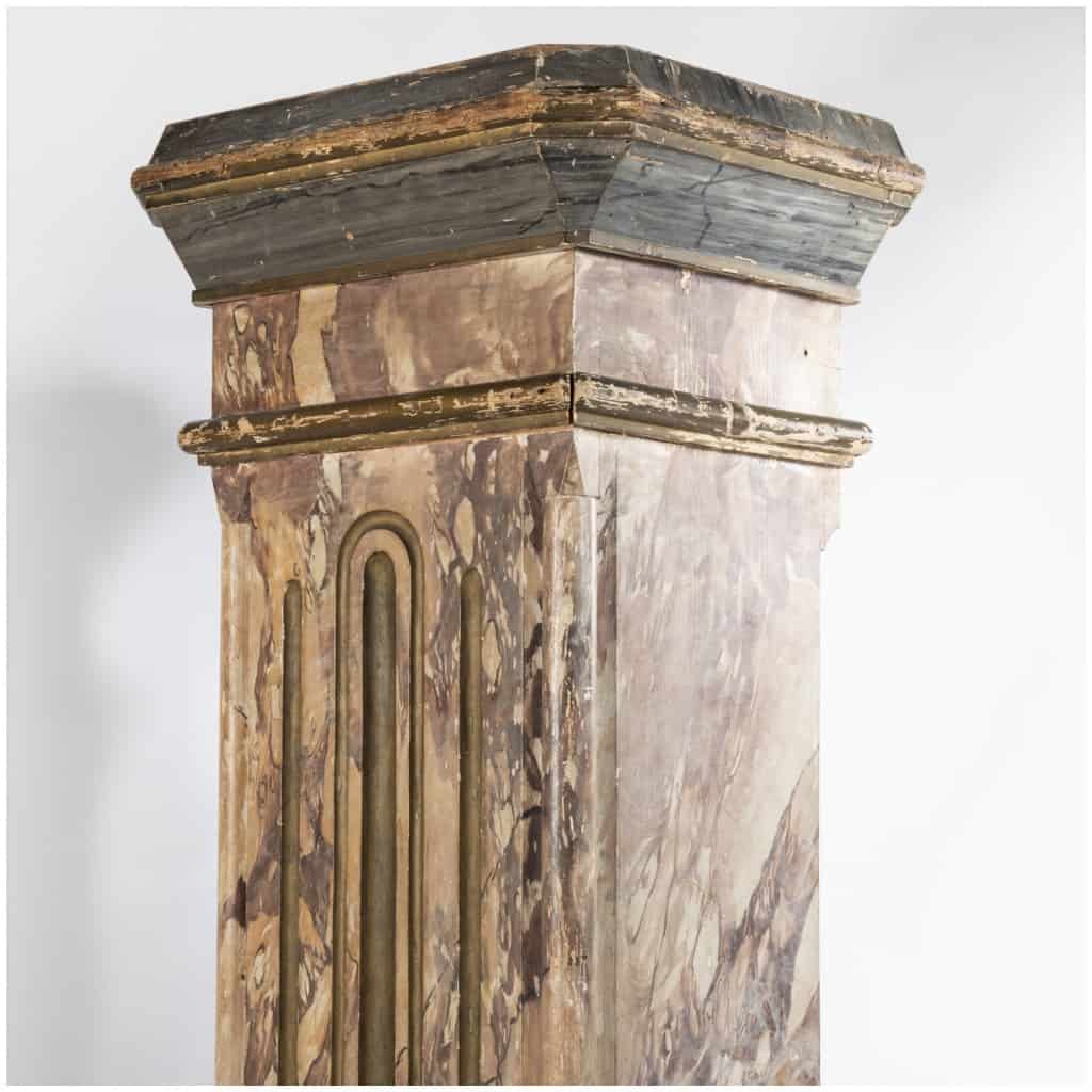 Paire de sculptures en terre cuite sur deux colonnes en bois peint en trompe-l’oeil, XIXe 21