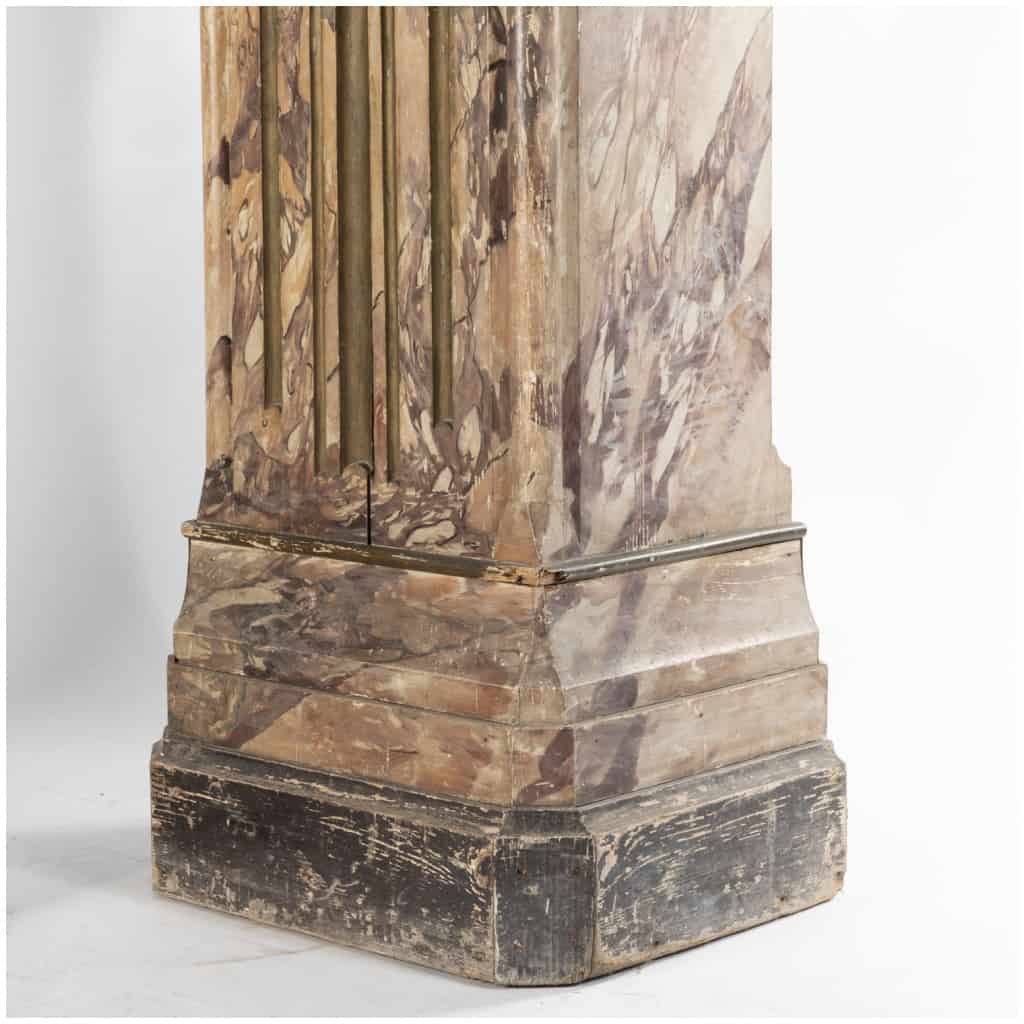 Paire de sculptures en terre cuite sur deux colonnes en bois peint en trompe-l’oeil, XIXe 22