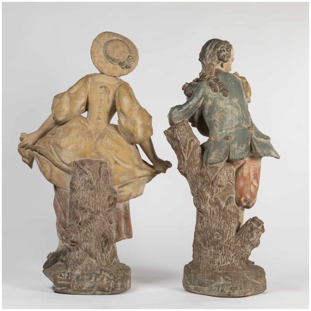 Paire de sculptures en terre cuite sur deux colonnes en bois peint en trompe-l’oeil, XIXe 6