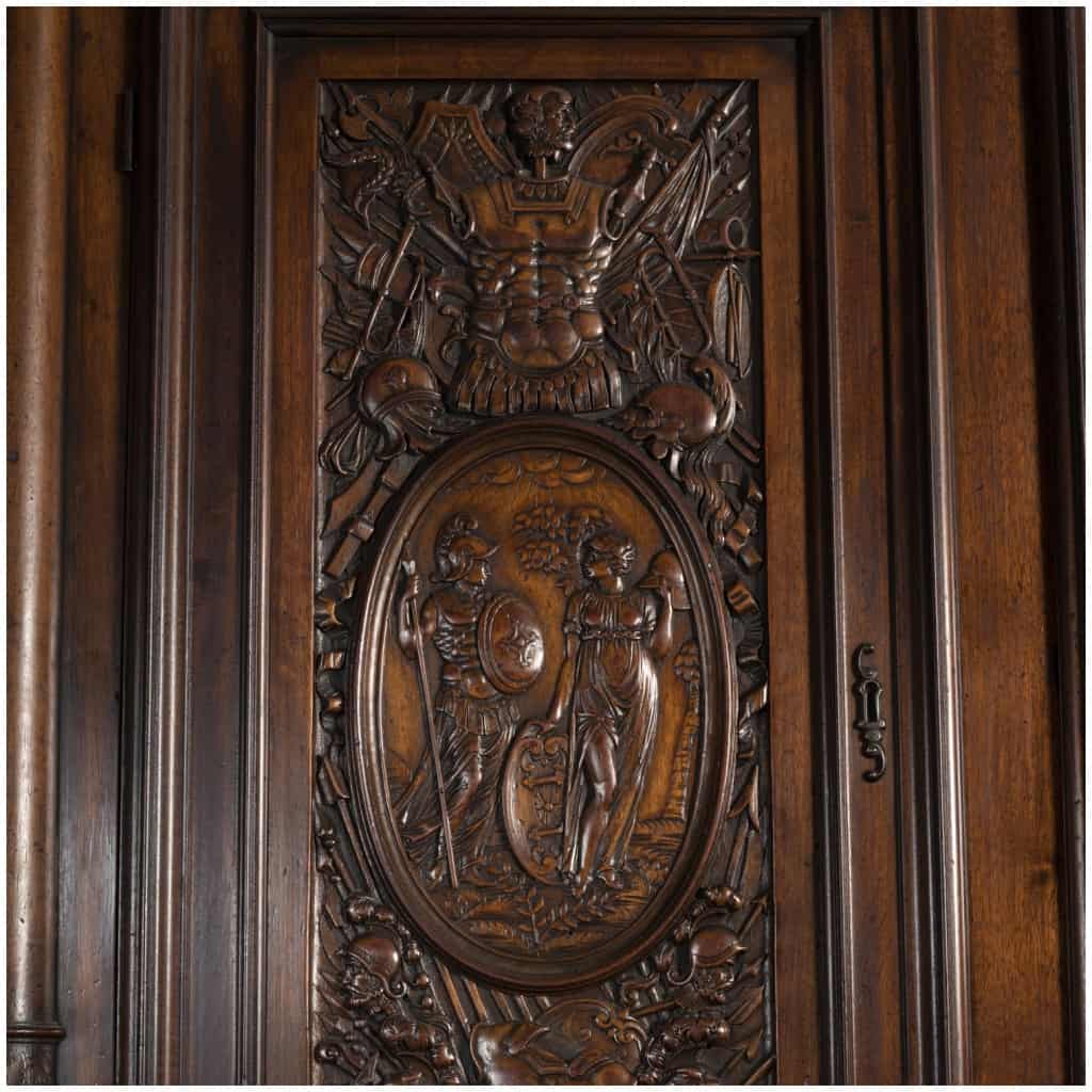 Neo-Renaissance two-body sideboard in carved walnut and marble inclusions, XVIIIand 7