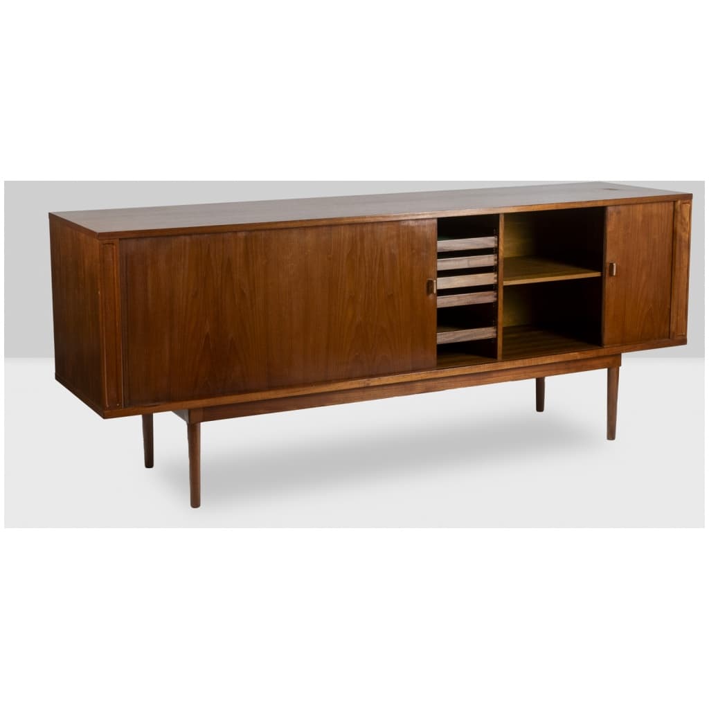 Peter Løvig Nielsen. Teak sideboard. 1970s 3