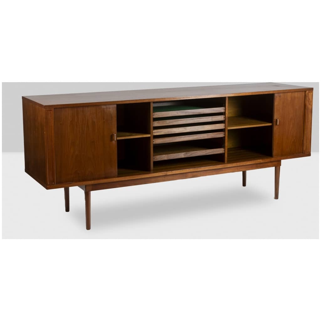 Peter Løvig Nielsen. Teak sideboard. 1970s 4