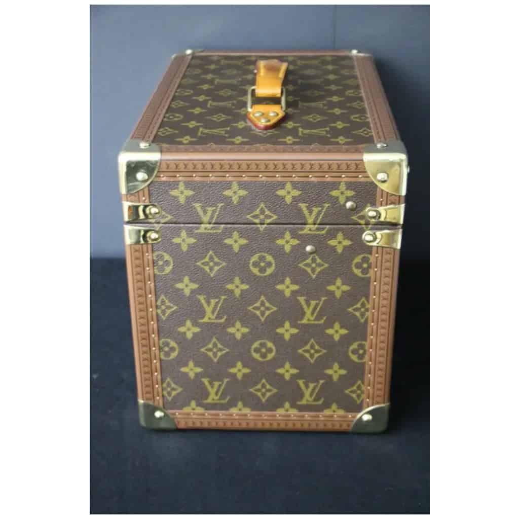 Vanity case Louis Vuitton 19