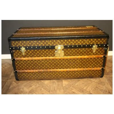 Malle de voyage Louis Vuitton monogrammée, Malle de voyage Louis Vuitton, Vuitton Courrier