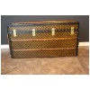 Malle de voyage Louis Vuitton monogrammée, Malle de voyage Louis Vuitton, Vuitton Courrier 23