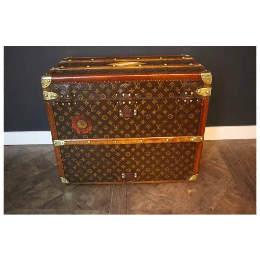 Lot 56 - A Louis Vuitton shoe trunk