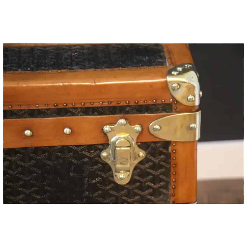 Goyard mail trunk 100 cm from the 1920s 7