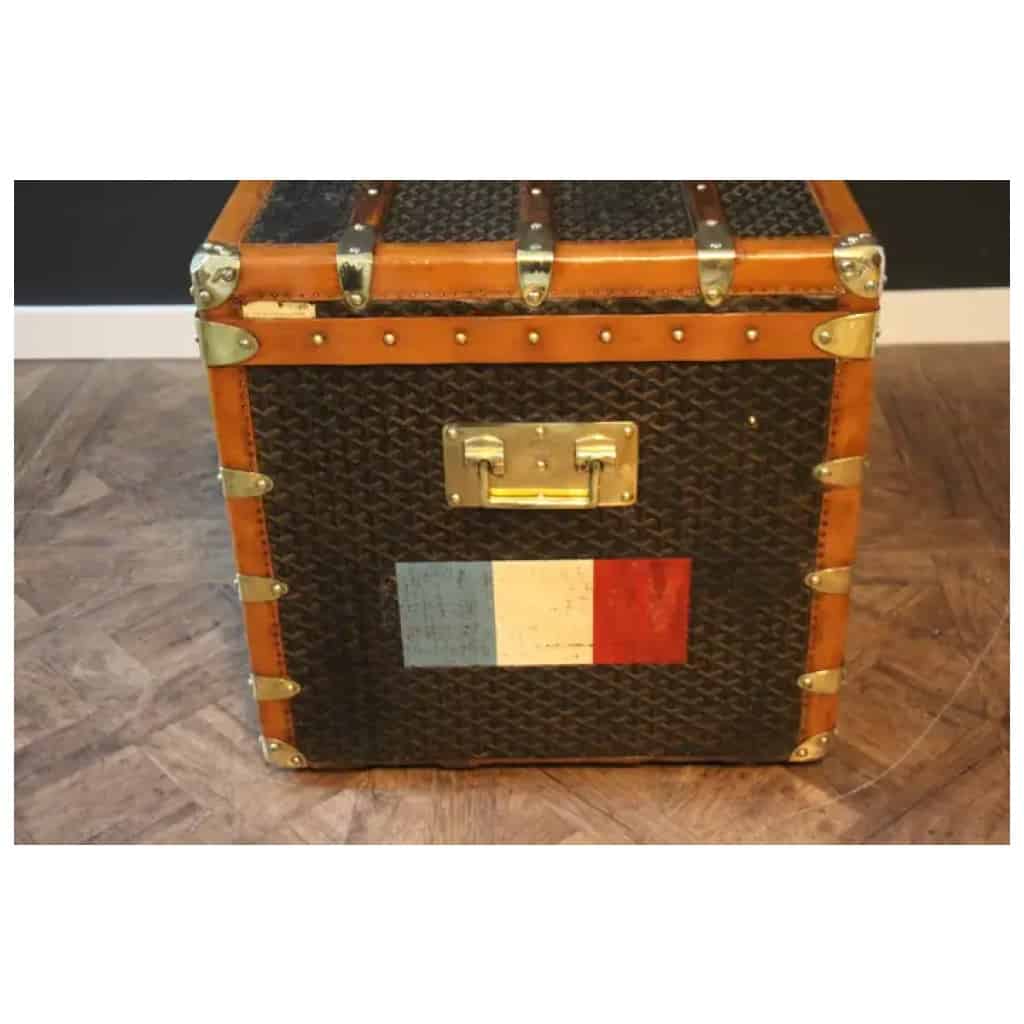 Goyard mail trunk 100 cm from the 1920s 8