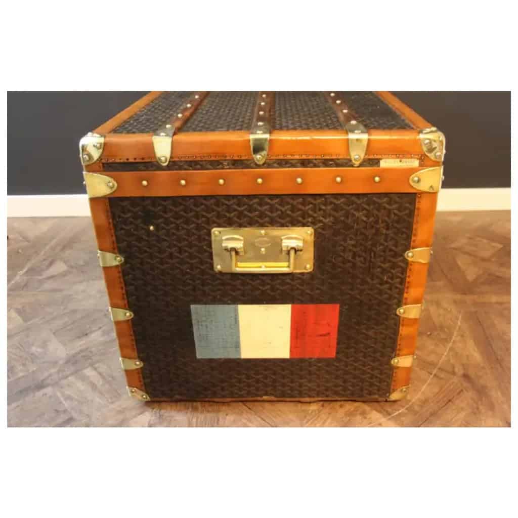 Goyard mail trunk 100 cm from the 1920s 12