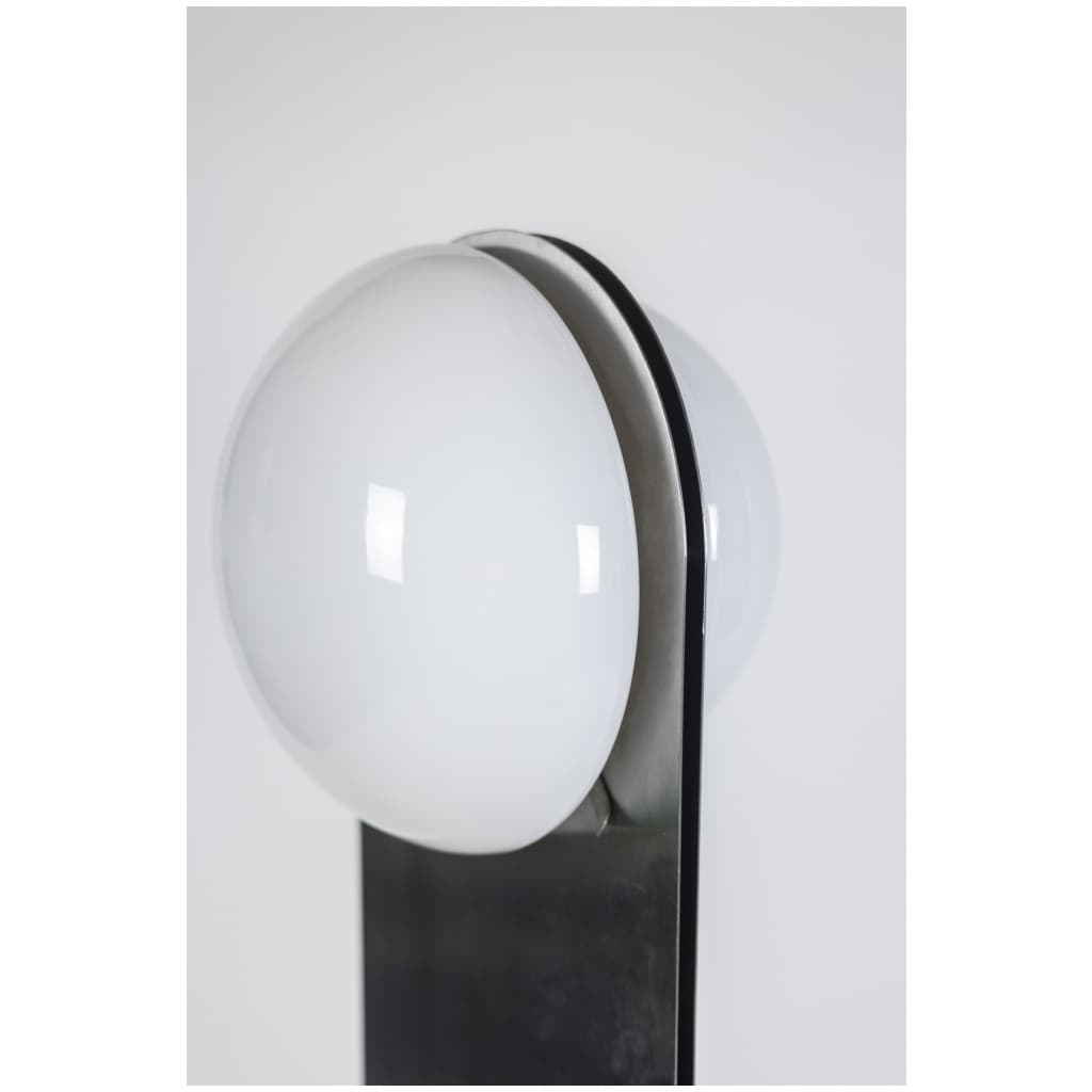 Lampadaire en métal brossé et opaline, années 1970 5