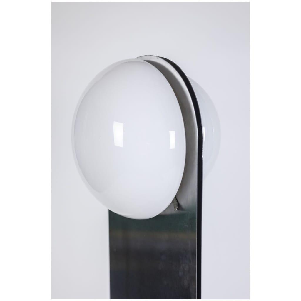 Lampadaire en métal brossé et opaline, années 1970 7