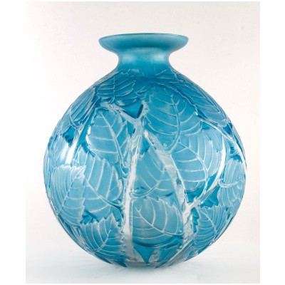 1929 René Lalique – Vase Milan Verre Blanc Patiné Bleu Electrique