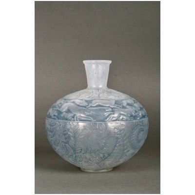 1923 René Lalique – Vase Lièvres Verre Opalescent Double Couche Patiné Bleu