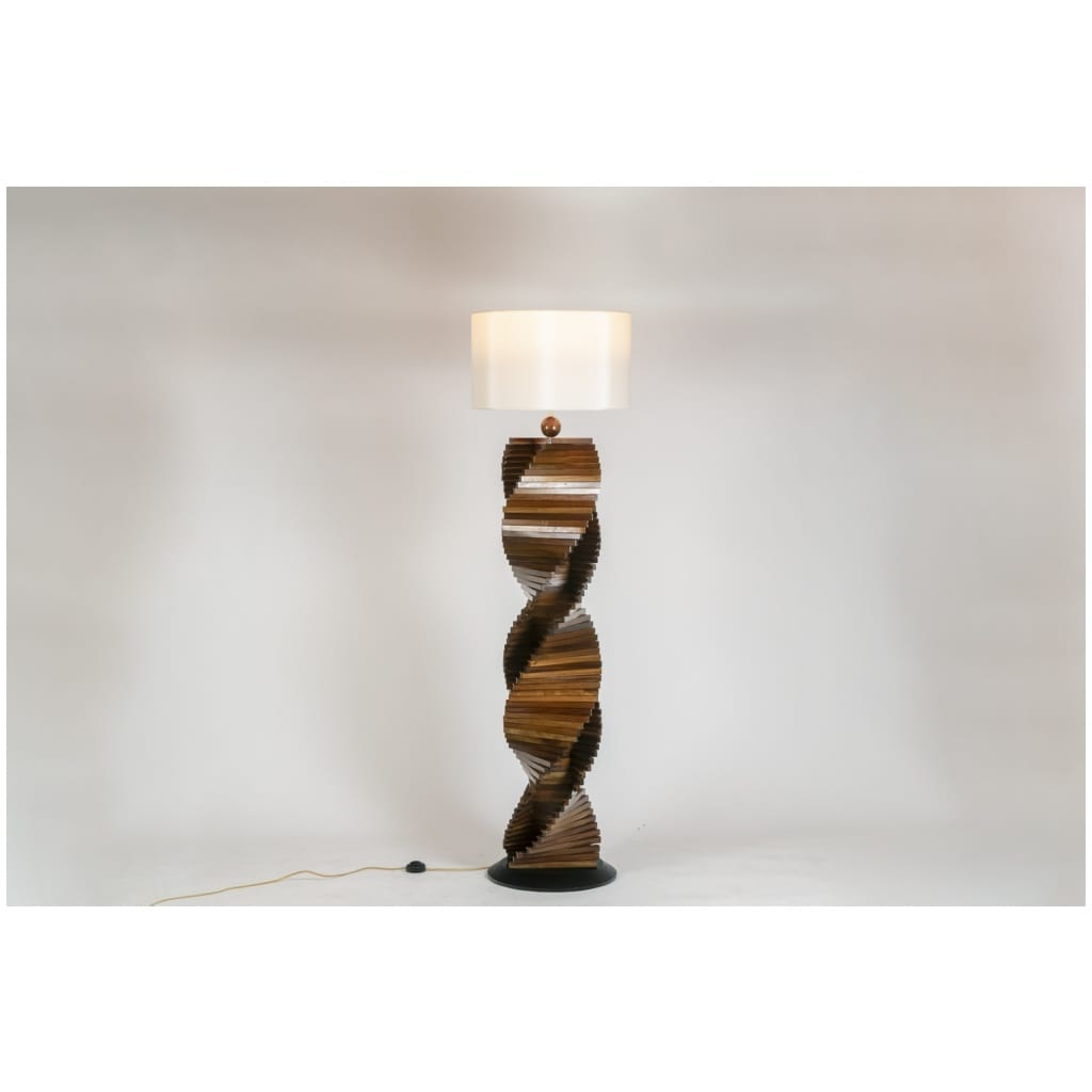 Pied de lampe en bois, sculptural. Années 1980 3