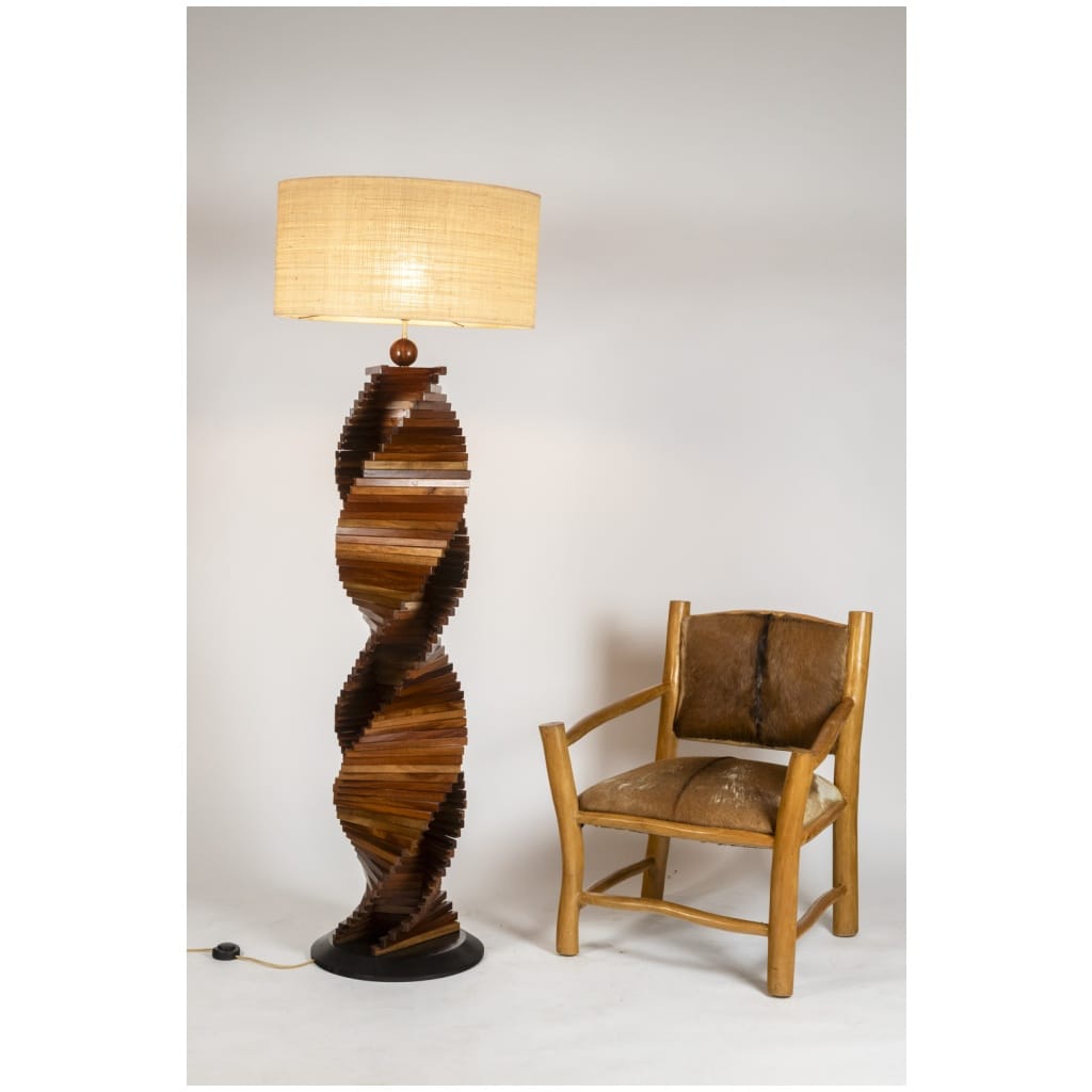 Pied de lampe en bois, sculptural. Années 1980 9