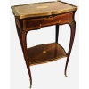 Table volante de forme chantournée à décor marqueté d’un motif rayonnant Style Louis XV 14
