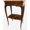 Table volante de forme chantournée à décor marqueté d’un motif rayonnant Style Louis XV 13