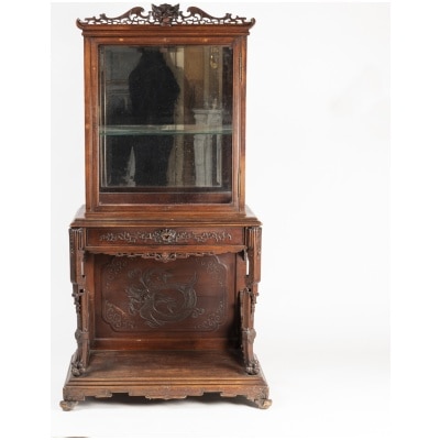 Maison Alphonse Giroux, cabinet vitrine en bois teinté sculpté au dragon, XIXe