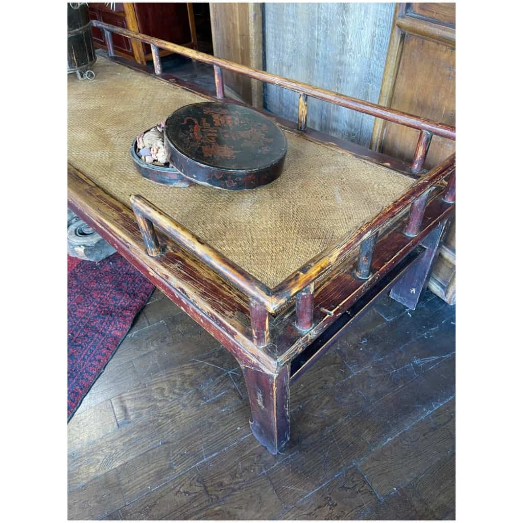 Old coffee table day bed 11