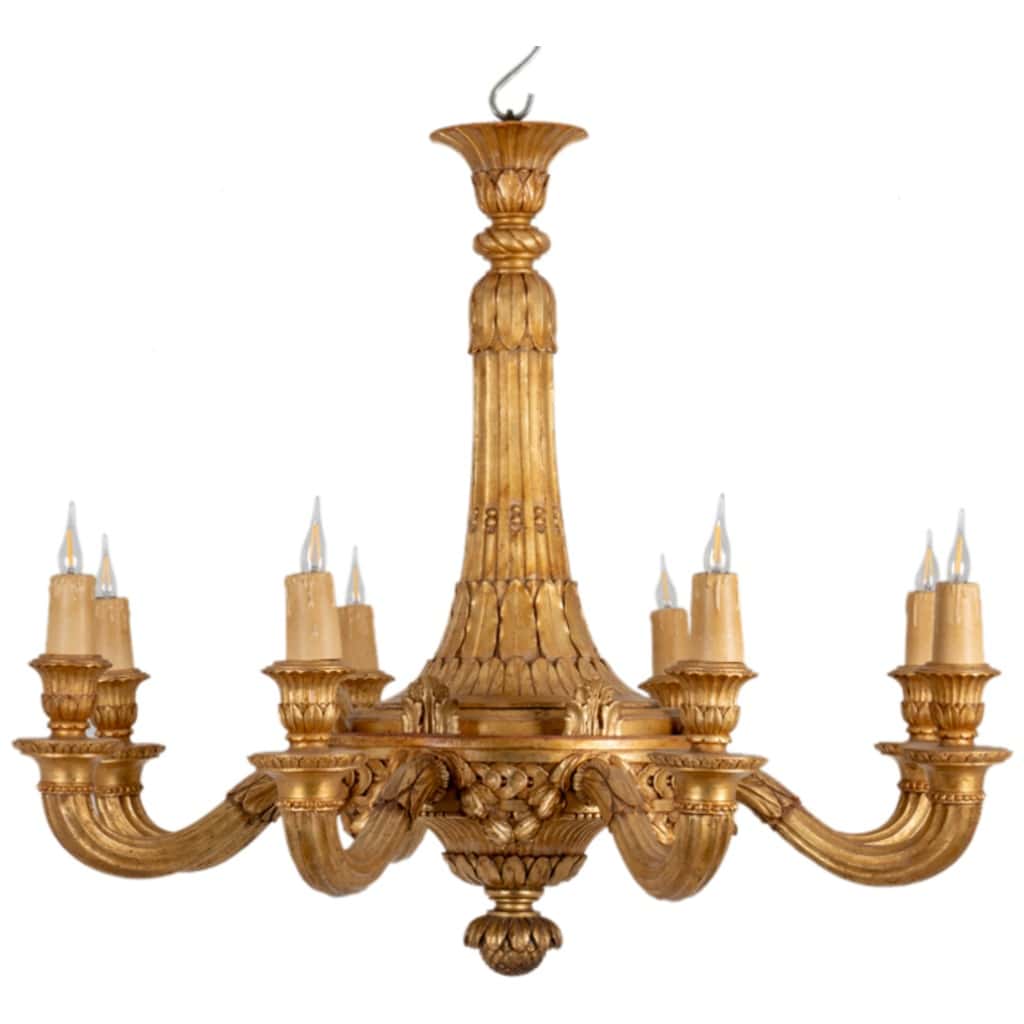Dumez, Lustre de style Louis XVI en bois sculpté et doré. Années 1950. 3