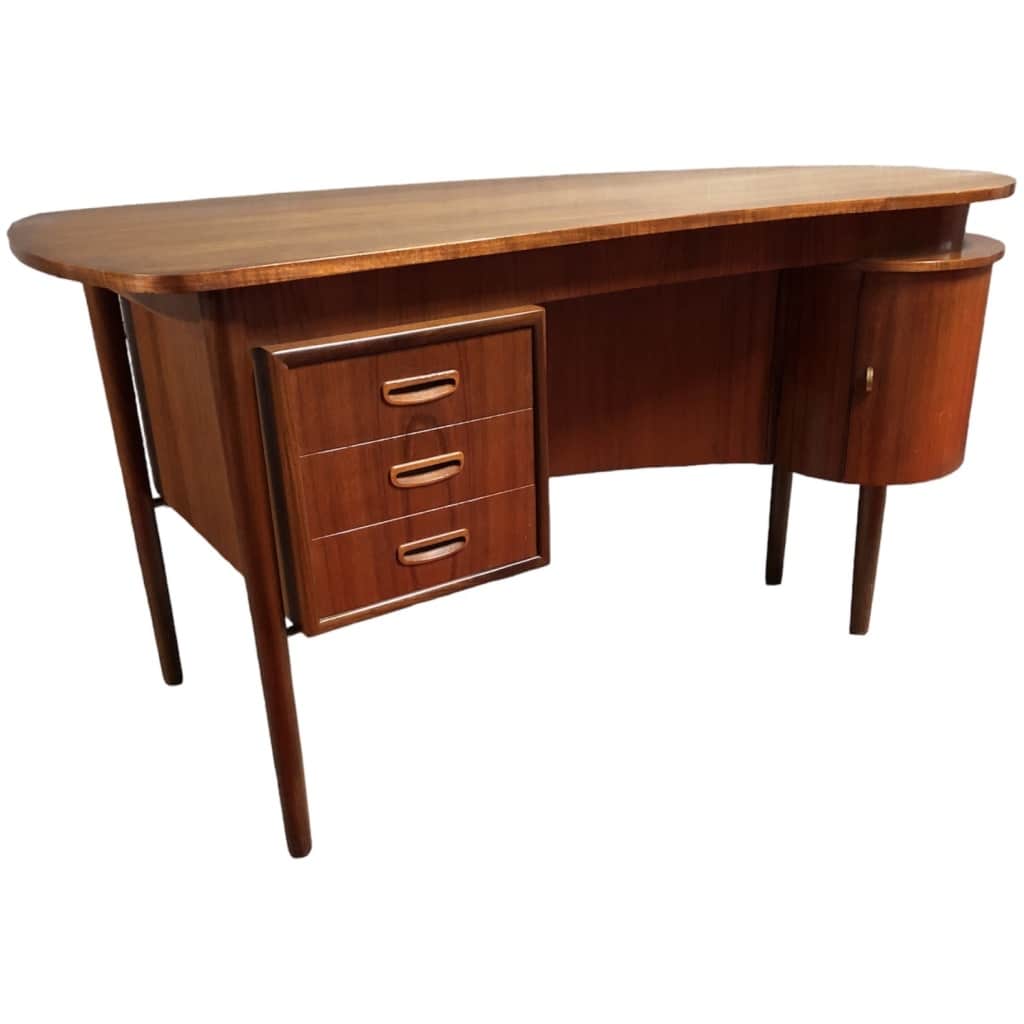Scandinavian double-sided teak desk with half-moon body from the 1960s 3