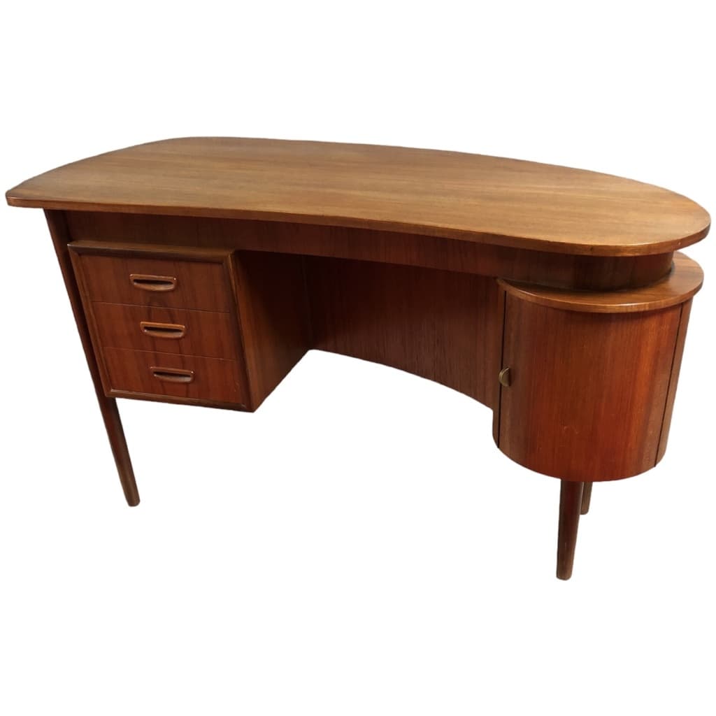 Scandinavian double-sided teak desk with half-moon body from the 1960s 16