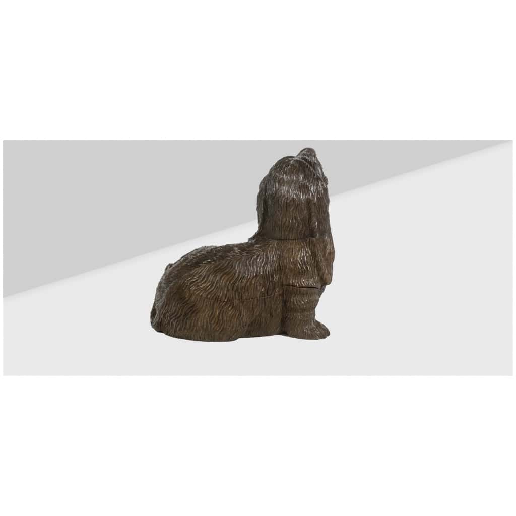 Chien en tilleul sculpté de style Forêt-Noire, circa 1900 10