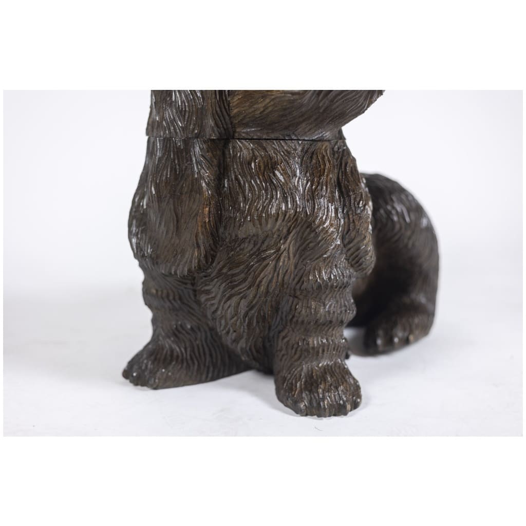 Carved basswood dog in Black Forest style, circa 1900 6