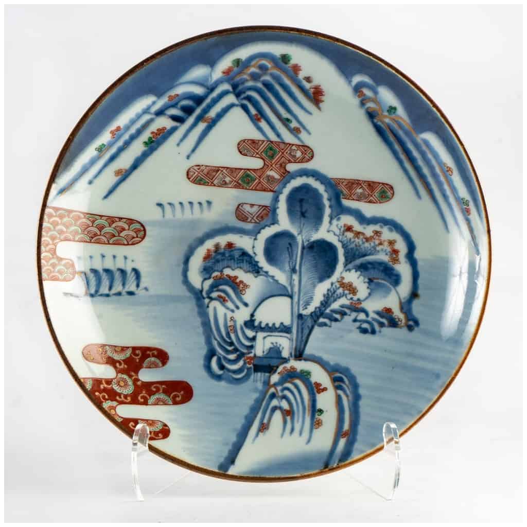 Grande Coupe Ronde Japonaise en Porcelaine 3