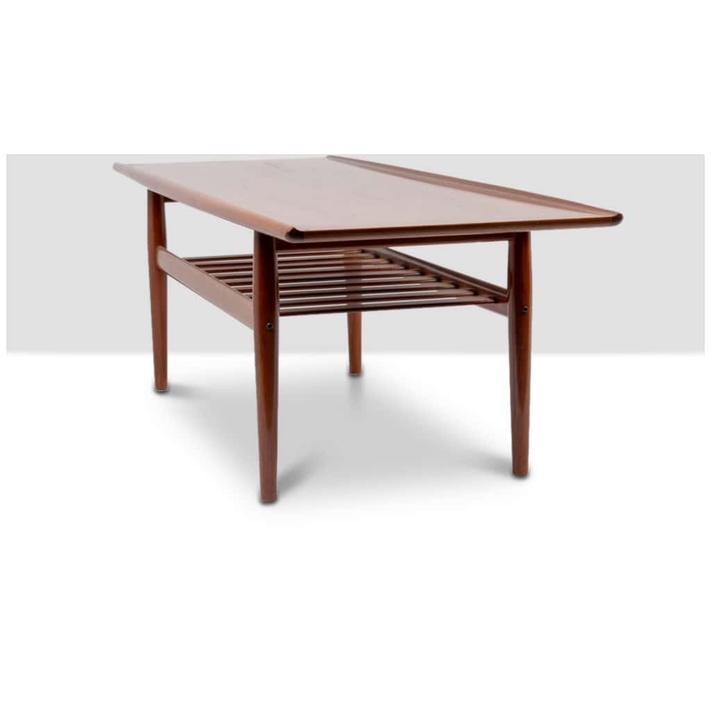 Grete Jalk pour Glostrup. Table basse « GJ106 » en teck. Années 1960. 7