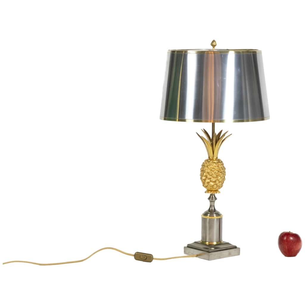 Maison Charles. Lampe en bronze doré et tôle. Années 1970 3