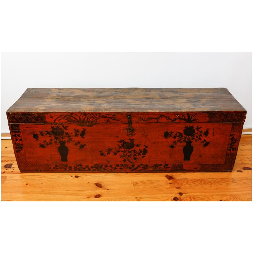 OLD CHINESE CHEST 3