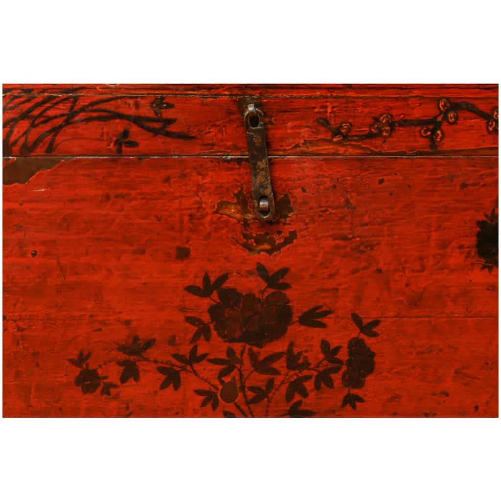 OLD CHINESE CHEST 5
