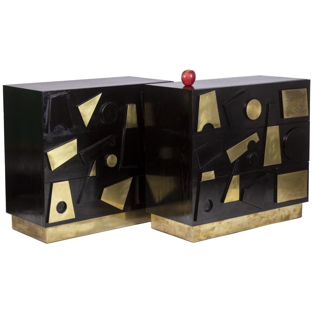 Pair of chests of drawers in lacquered beech and gilded brass. Contemporary work. 3