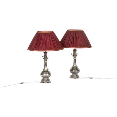 Pairs of lamps in metal and silvered bronze. Circa 1880