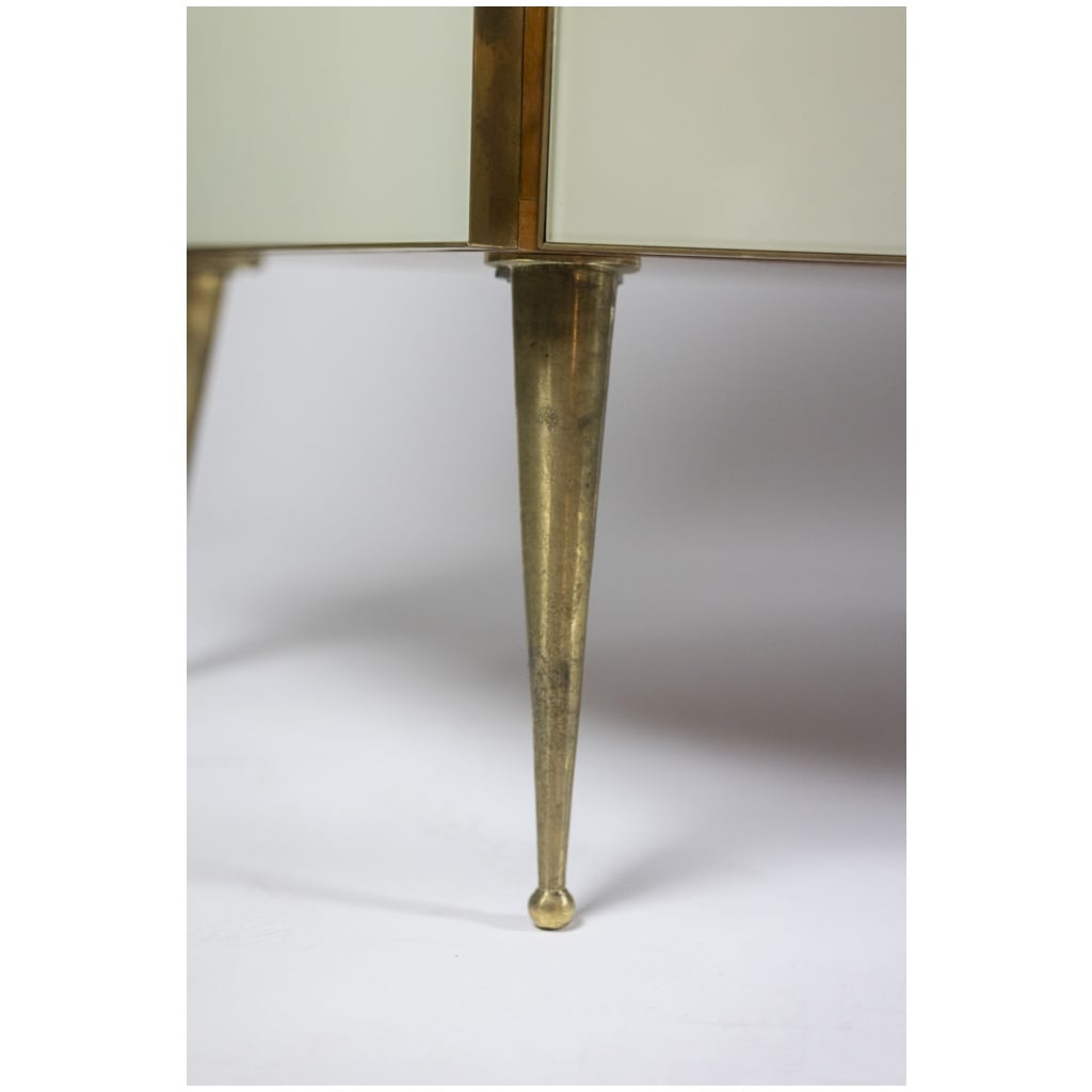 Geometric sideboard in glass and gilded brass. Contemporary Italian work. 8