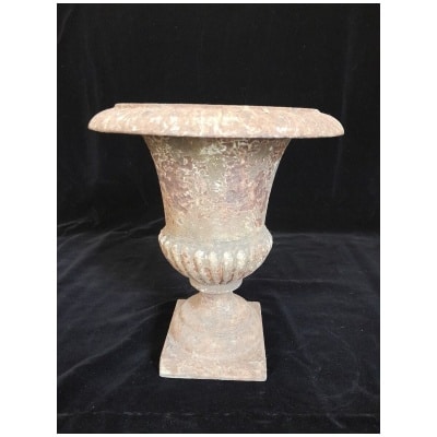 Cast iron Medici vase 3