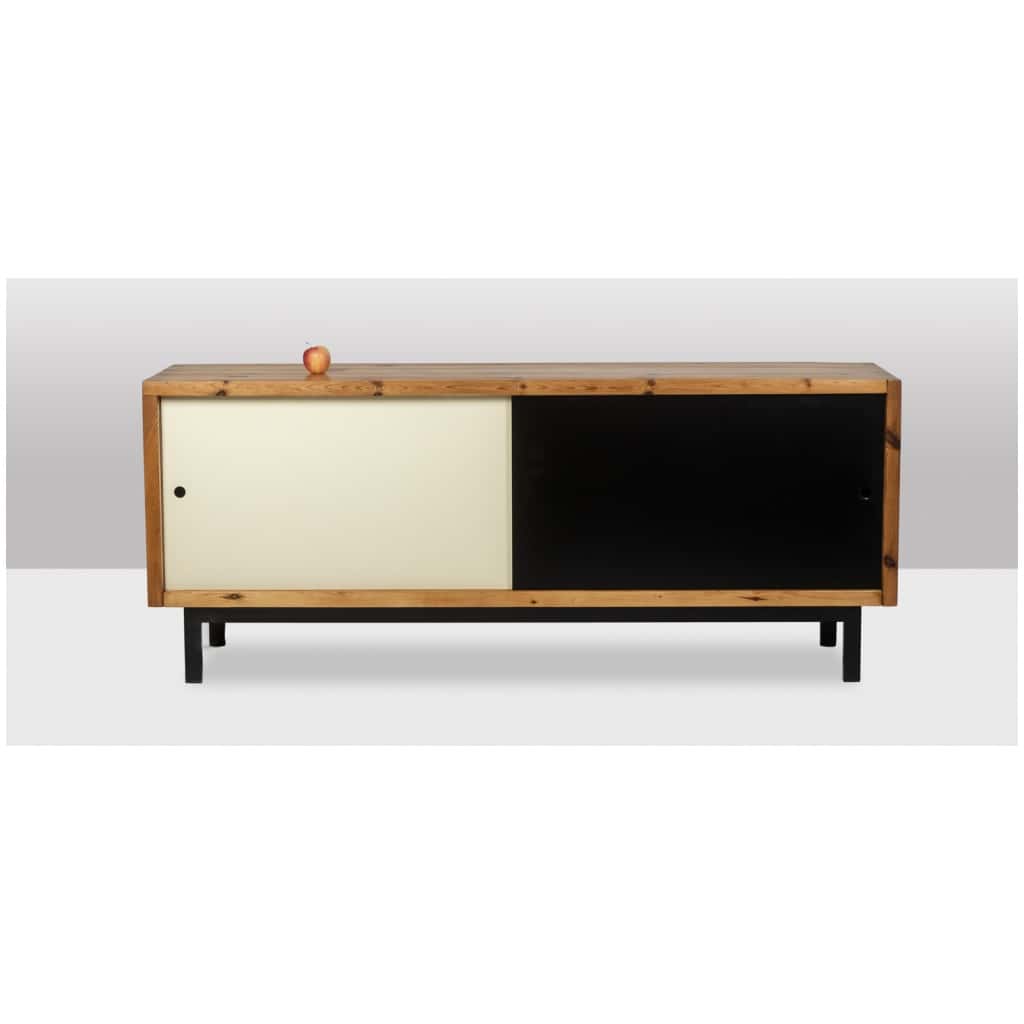 Ate Van Apeldoorn. Pitch pine sideboard. 1970s. 12