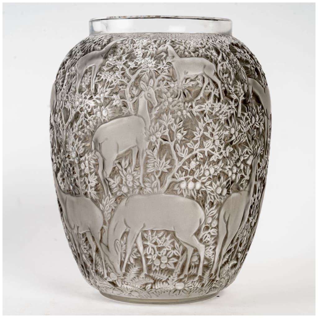 1932 René Lalique – Biches Vase White Glass Patinated Gray 3