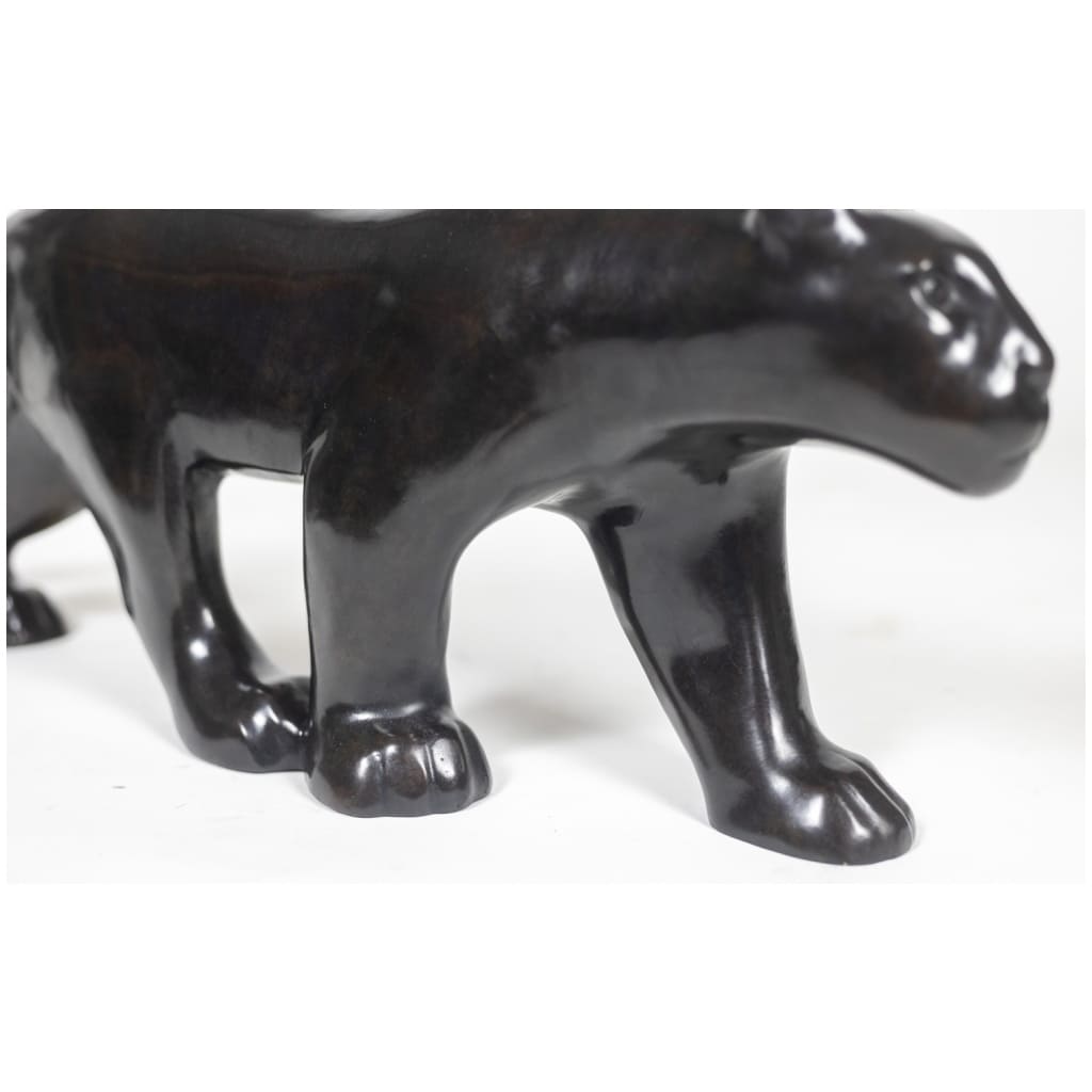 François Pompon. “Large black panther”, bronze, print from 2006. 7