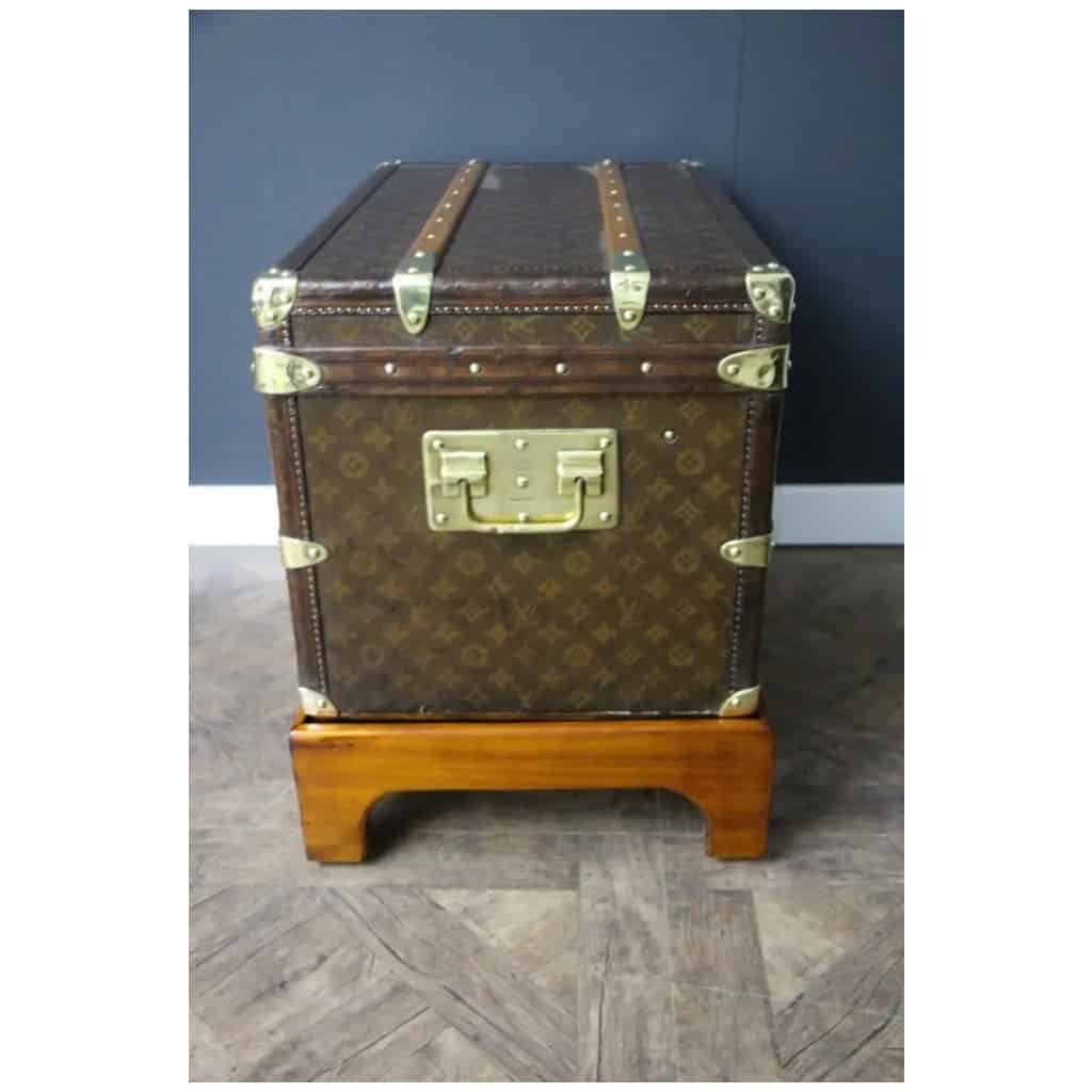 Small Louis Vuitton trunk 60 cm 16