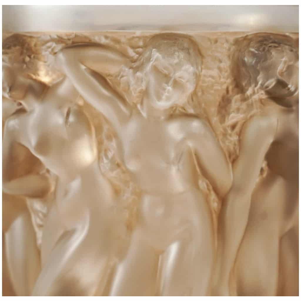 1927 René Lalique – Vase Bacchantes Patinated White Glass Sepia 7