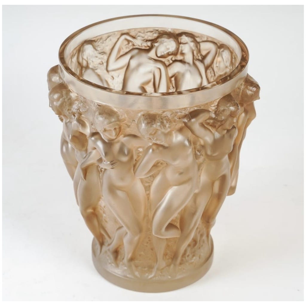 1927 René Lalique – Vase Bacchantes Patinated White Glass Sepia 6