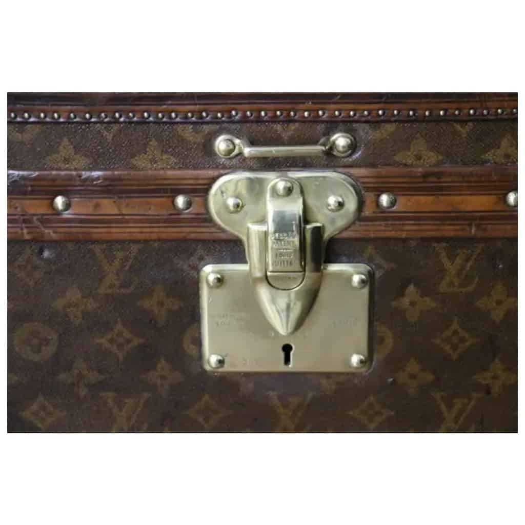Small Louis Vuitton trunk 60 cm 14