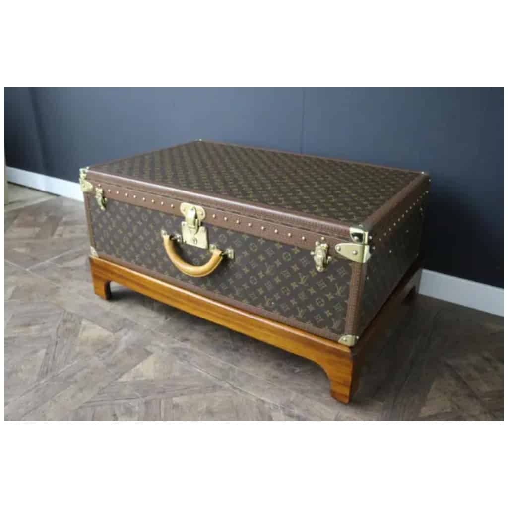 Louis Vuitton trunk, Vuitton Alzer 80 5 suitcase