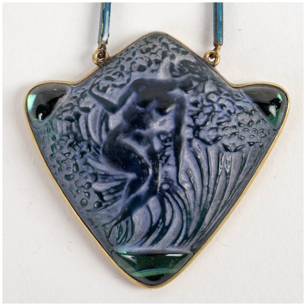 1913 René Lalique – Woman In Flowers Pendant Necklace Electric Blue Glass 4