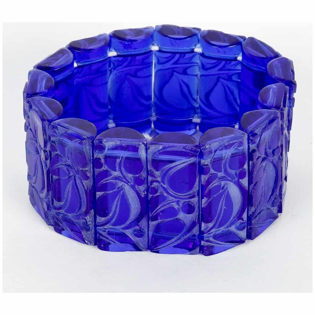 1928 René Lalique – Bracelet Art Déco Sophora Verre Bleu Cobalt Patiné Blanc 3